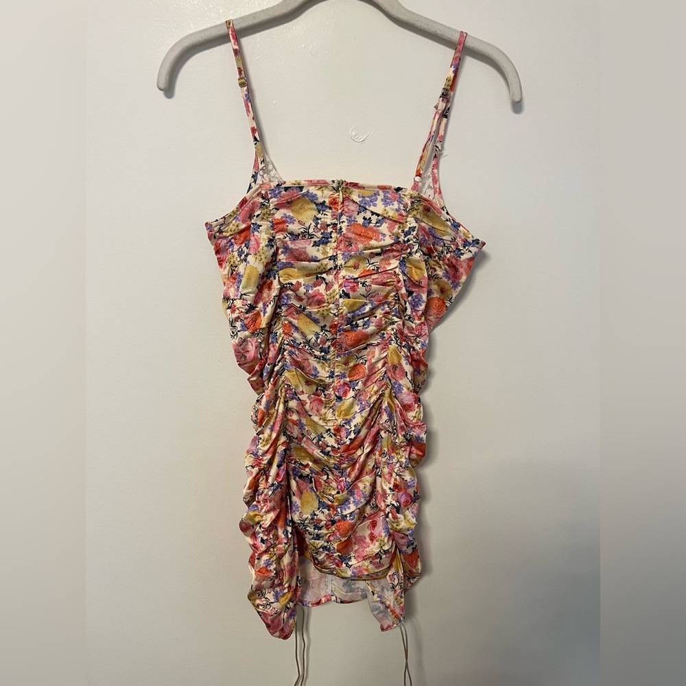 Strangers & Lovers Floral ruched bodycon dress - Picture 10 of 11